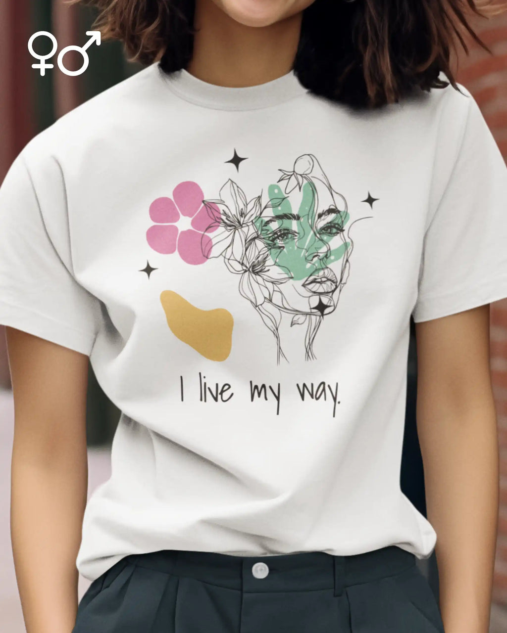 Das Bild zeigt  eine frau, die ein  unisex design-t-shirt aus baumwolle  mit der Grafik i live my way trägt.
