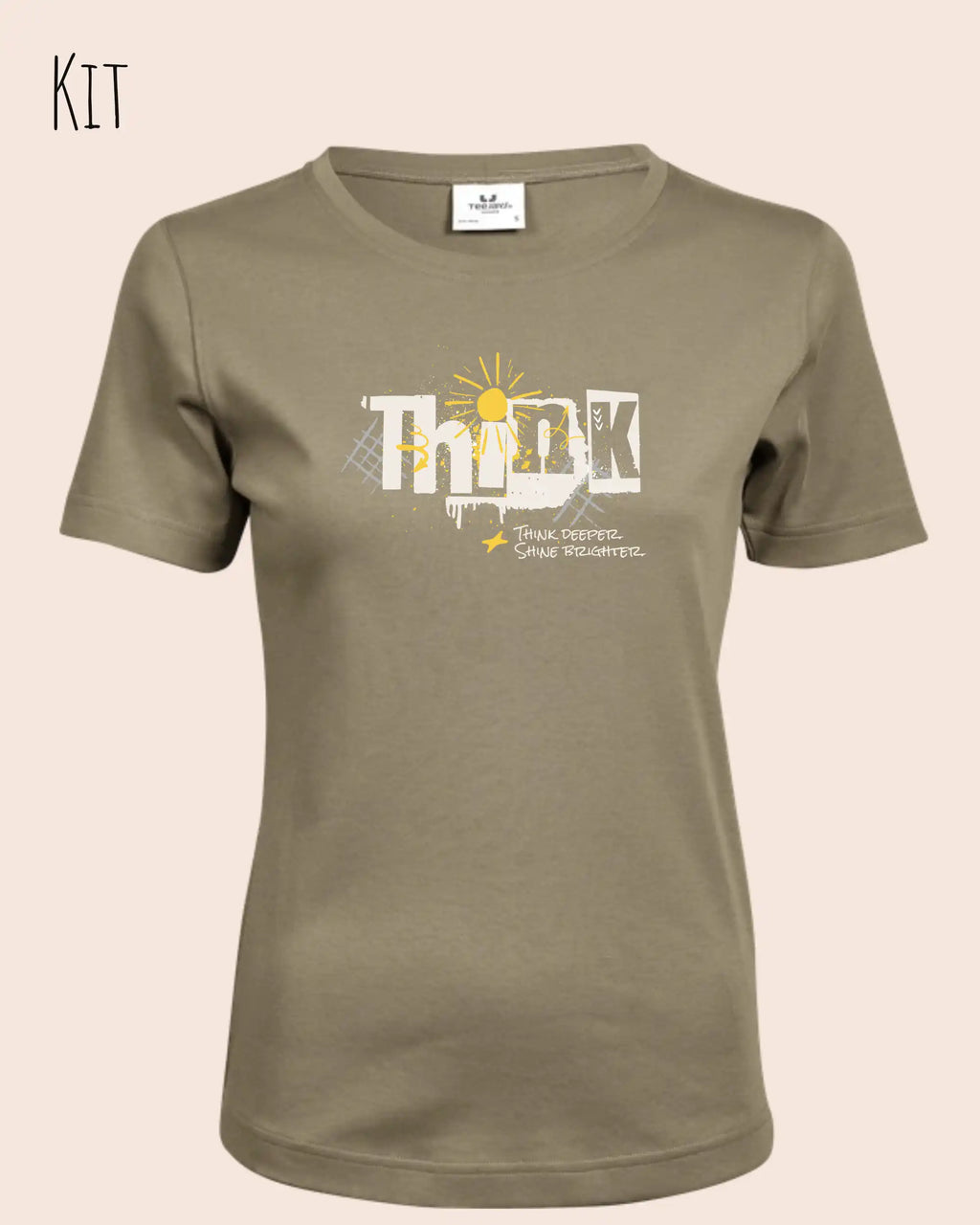 Die Abbildung zeigt ein feminines Grafik t-shirt in der farbe kit und mit dem Statement-design think deeper trägt.