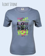 das bild zeigt das T-Shirt Tee Jays Women's Interlock Tee STYLE 580 in der farbe flint stone mit dem design "this shirt is louder than you".