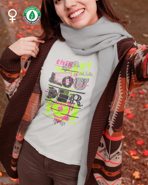 eine frau trögt ein nachhaltiges damen t-shirt aus bio-baumwollen mit dem design "this shirt is louder than you".