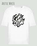 das bild zeigt ein oversized heavyweight design-t-shirt in der farbe arctic white mit dem motiv break rules.