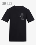 das bild zeigt das awdis t-shirt 180 T in deep black mit dem design keep it simple.