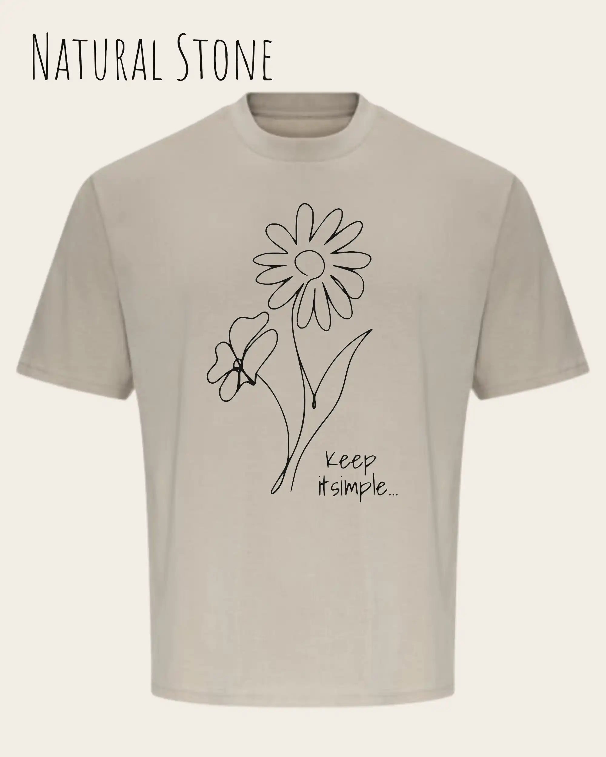 die Abbildung zeigt ein oversized heavyweight design-t-shirt in der farbe natural stone und mit dem motiv keep it simple.
