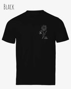 die Abbildung zeigt das unisex t-shirt Tee Jays Urban Luxury Tee 1150 In der farbe  black und dem design keep it simple.