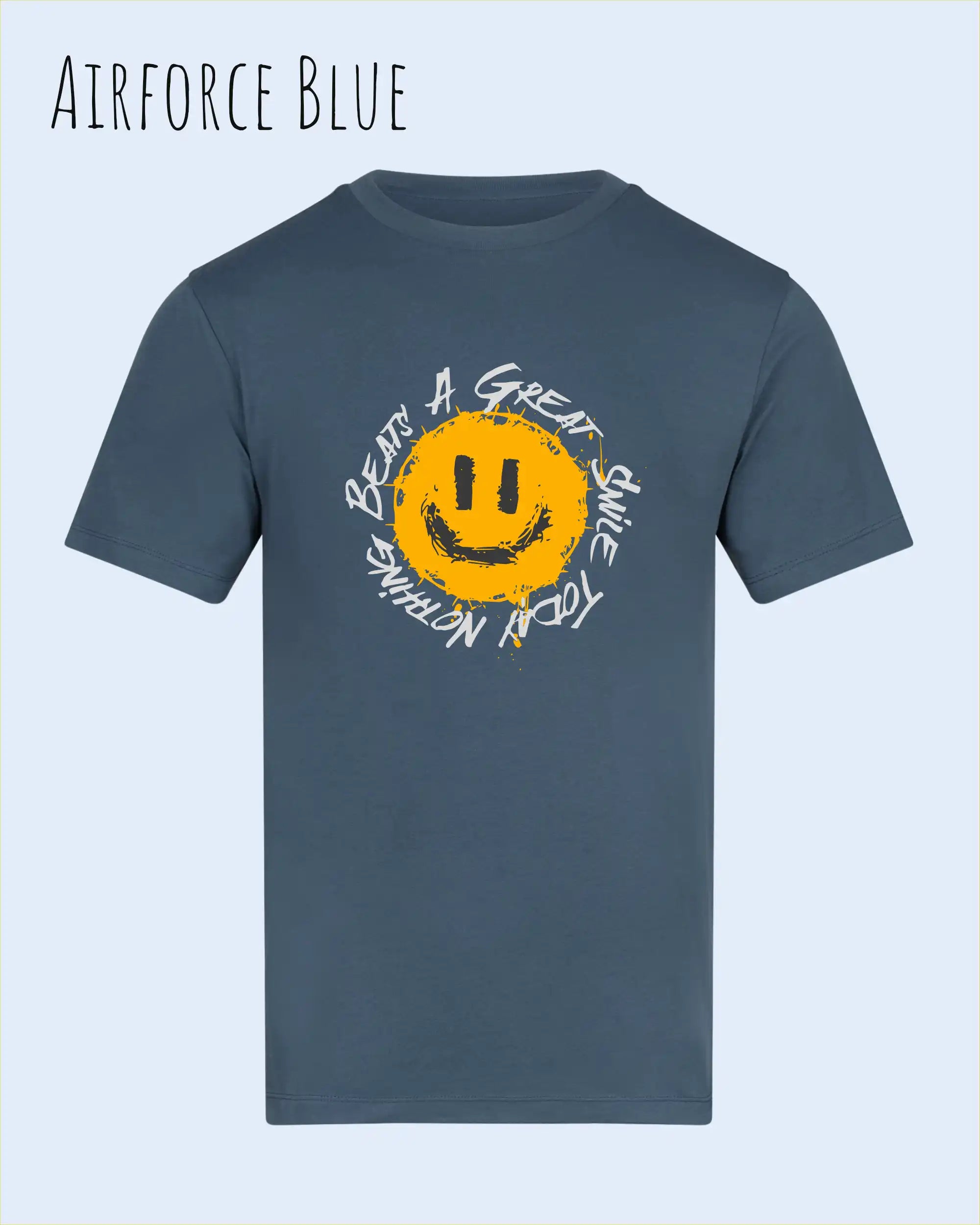 Das Bild zeigt das T-Shirt AWDIS 180 T in der Farbe airforce blue mit dem Design Nothing beats a great smile.