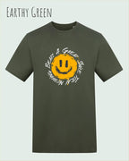 Das Bild zeigt das T-Shirt AWDIS 180 T in der Farbe earthy green mit dem Design Nothing beats a great smile.