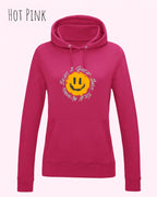 Das Bild zeigt den femininen Hoodie JH001F in hot pink mit dem Design nothing beats a great smile