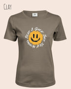 Bio Design-T‑Shirt – Feminine Fit – NOTHING BEATS A GREAT SMILE – Premium‑Baumwolle