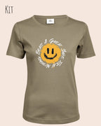Bio Design-T‑Shirt – Feminine Fit – NOTHING BEATS A GREAT SMILE – Premium‑Baumwolle