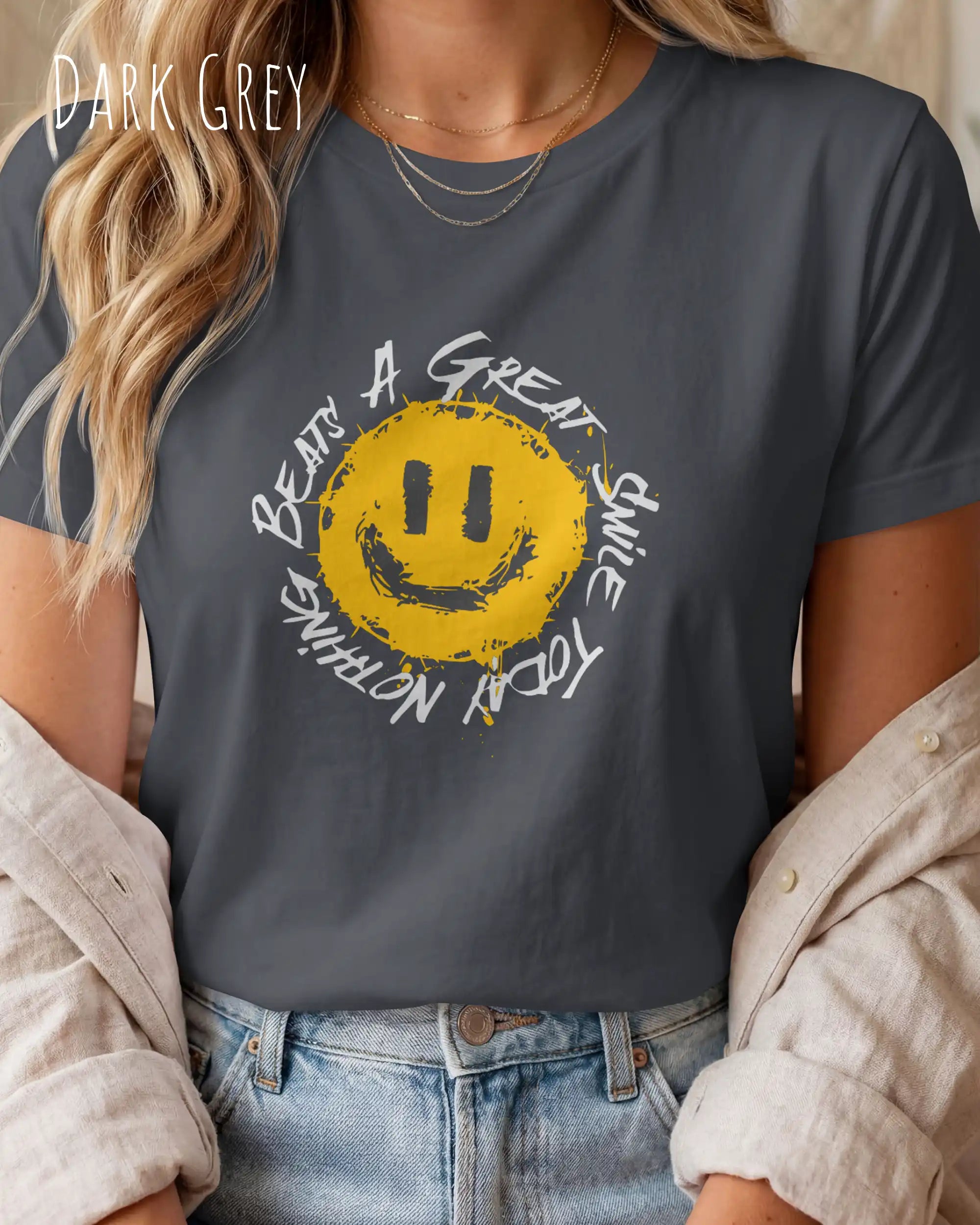 Bio Design-T‑Shirt – Feminine Fit – NOTHING BEATS A GREAT SMILE – Premium‑Baumwolle