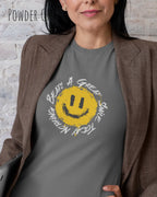 Bio Design-T‑Shirt – Feminine Fit – NOTHING BEATS A GREAT SMILE – Premium‑Baumwolle