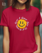 Bio Design-T‑Shirt – Feminine Fit – NOTHING BEATS A GREAT SMILE – Premium‑Baumwolle