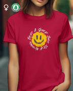 Bio Design-T‑Shirt – Feminine Fit – NOTHING BEATS A GREAT SMILE – Premium‑Baumwolle