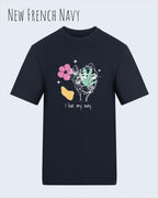 Die Abbildung zeigt ein Design-T-Shirt in der farbe NEW FRENCH NAVY aus atmungsaktiver Baumwolle  mit dem statement I live my way.