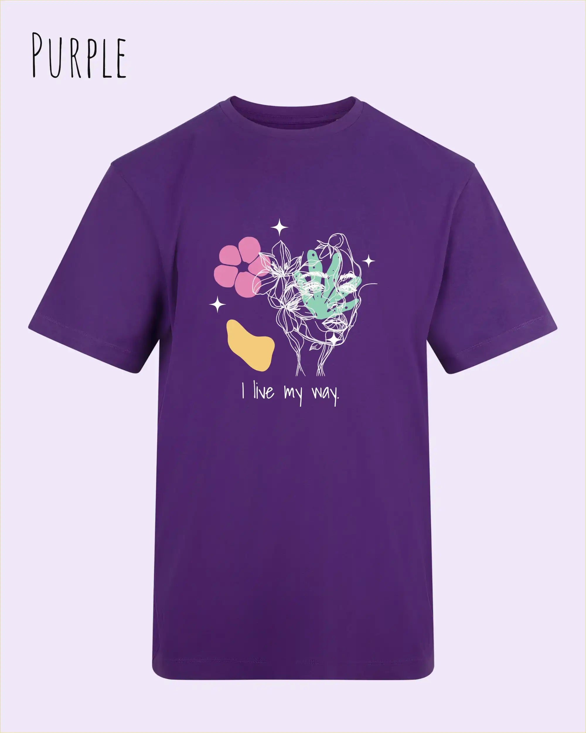 Die Abbildung zeigt ein Design-T-Shirt in der farbe PURPLE aus atmungsaktiver Baumwolle  mit dem statement I live my way.