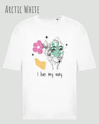 die Abbildung zeigt ein oversized heavyweight ndesign-t-shirt in der farbe arctic white und mit  dem motiv I live my way,