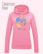 Das Bild zeigt DEN damen design hoodie JH001F von awdis in der Farbe CANDYFLOSS PINK mit dem STATEMENT I LIVE MY WAY     