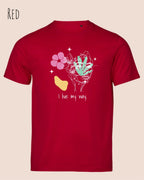 die Abbildung zeigt das nachhaltige Bio-Design-T-Shirt Tee Jays Urban Luxury Tee 1150 in der Farbe red mit dem Statement-Motiv "I live my Way".