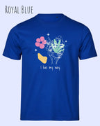 die Abbildung zeigt das nachhaltige Bio-Design-T-Shirt Tee Jays Urban Luxury Tee 1150 in der Farbe royal blue mit dem Statement-Motiv "I live my Way".