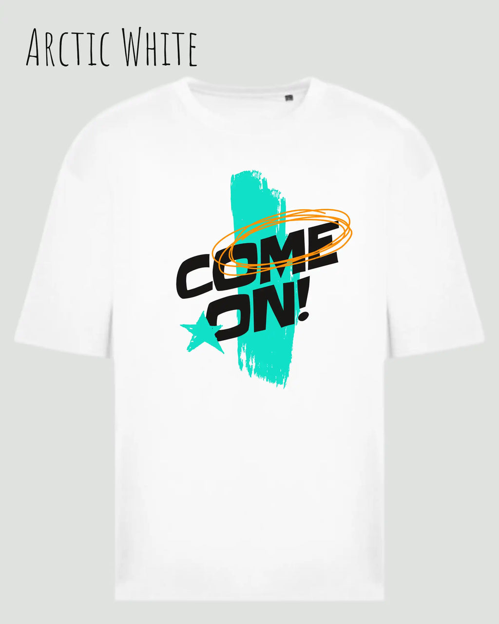 die Abbildung zeigt ein oversized heavyweight design-t-shirt in der farbe arctic white mit dem motiv come on!