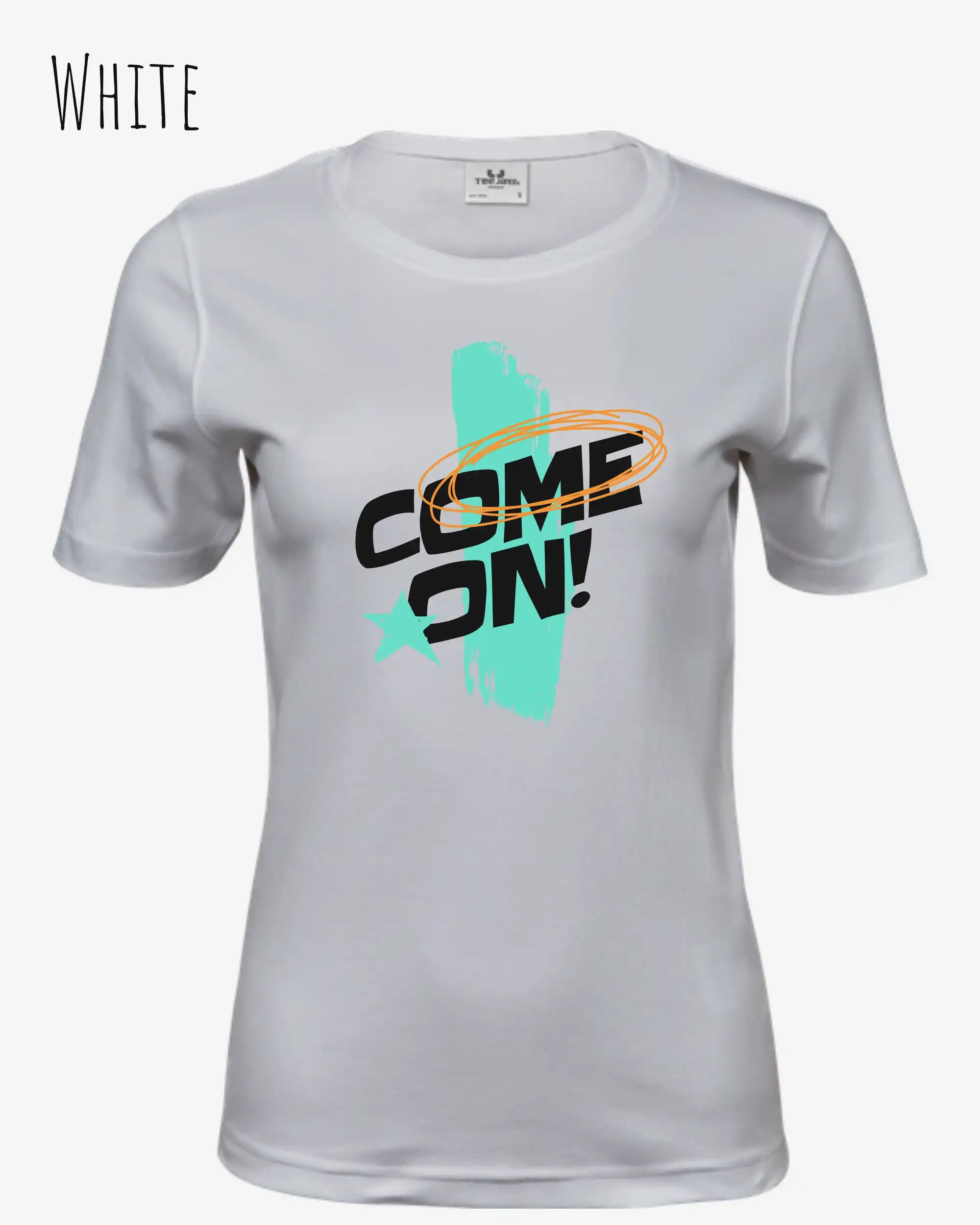 das bild zeigt das T-Shirt Tee Jays Women's Interlock Tee STYLE 580 in der farbe white mit dem dynamischen  design "COME ON",
