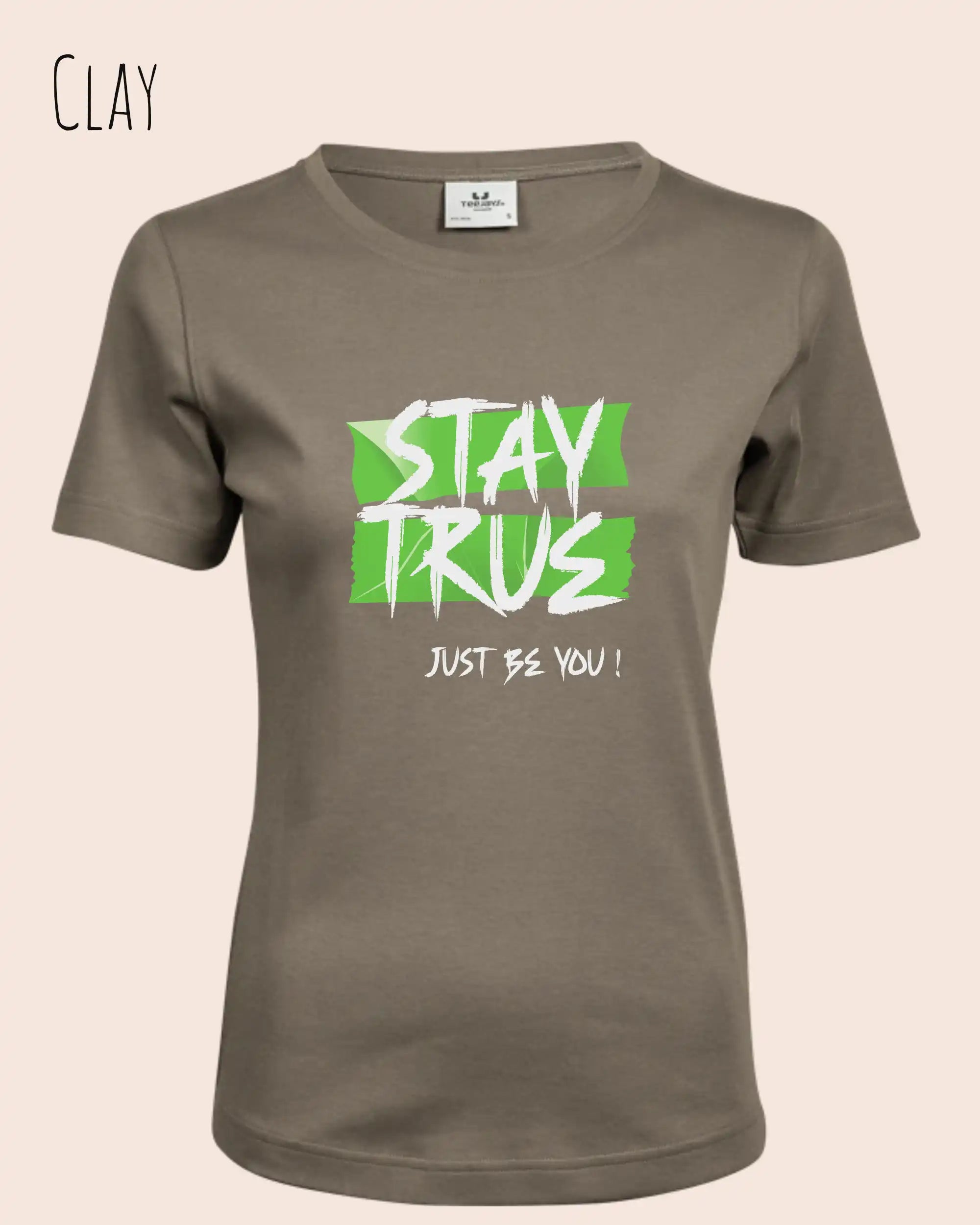 Bio Design-T‑Shirt – Feminine Fit – STAY TRUE – Premium‑Baumwolle