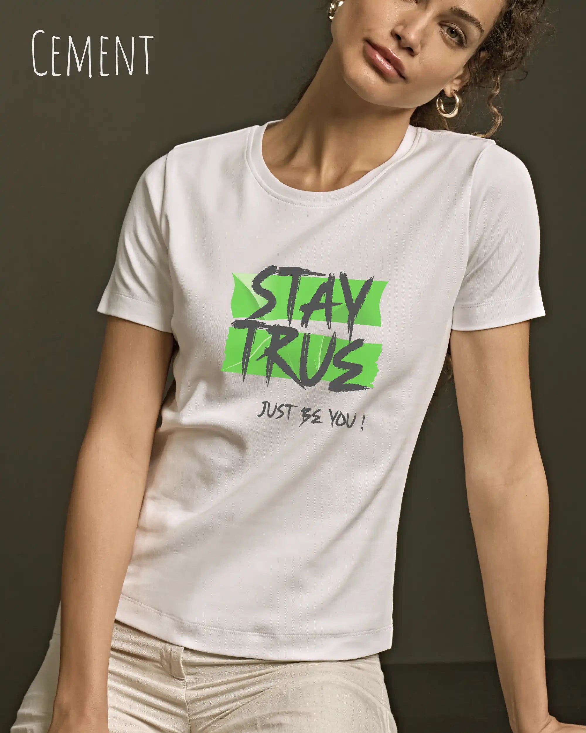 Bio Design-T‑Shirt – Feminine Fit – STAY TRUE – Premium‑Baumwolle