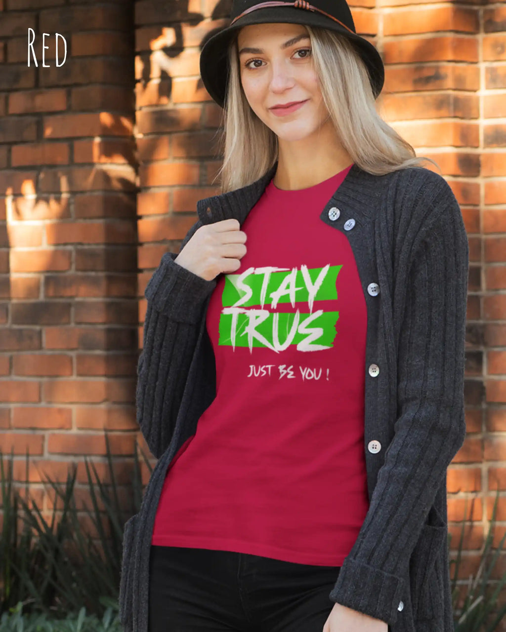 Bio Design-T‑Shirt – Feminine Fit – STAY TRUE – Premium‑Baumwolle