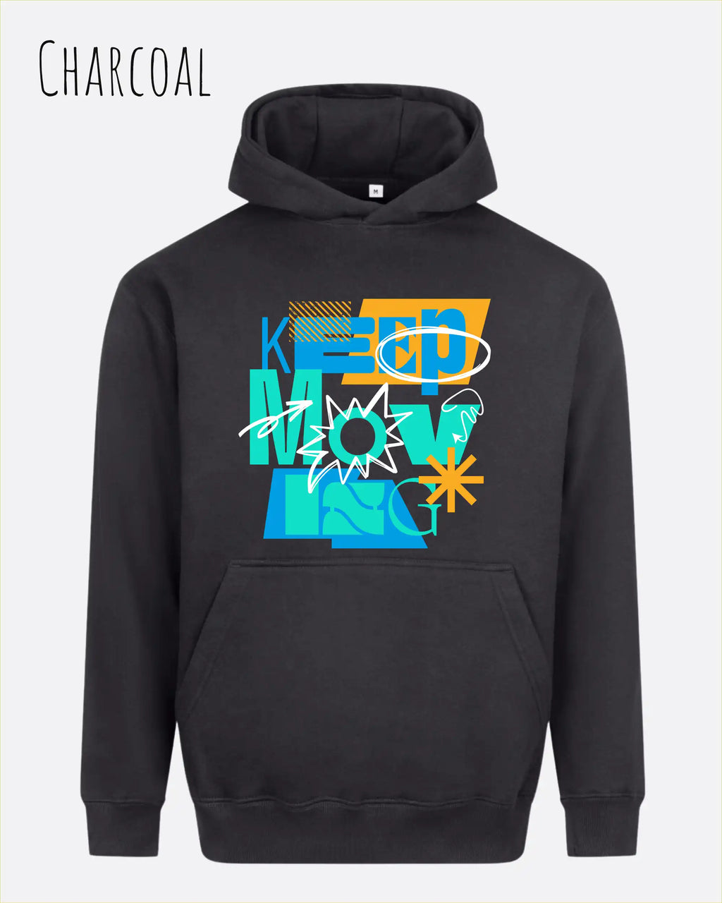 das bild zeigt den Oversized Design-Hoodie JH111 in der farbe charcoal mit dem motivierenden motiv "keep moving".