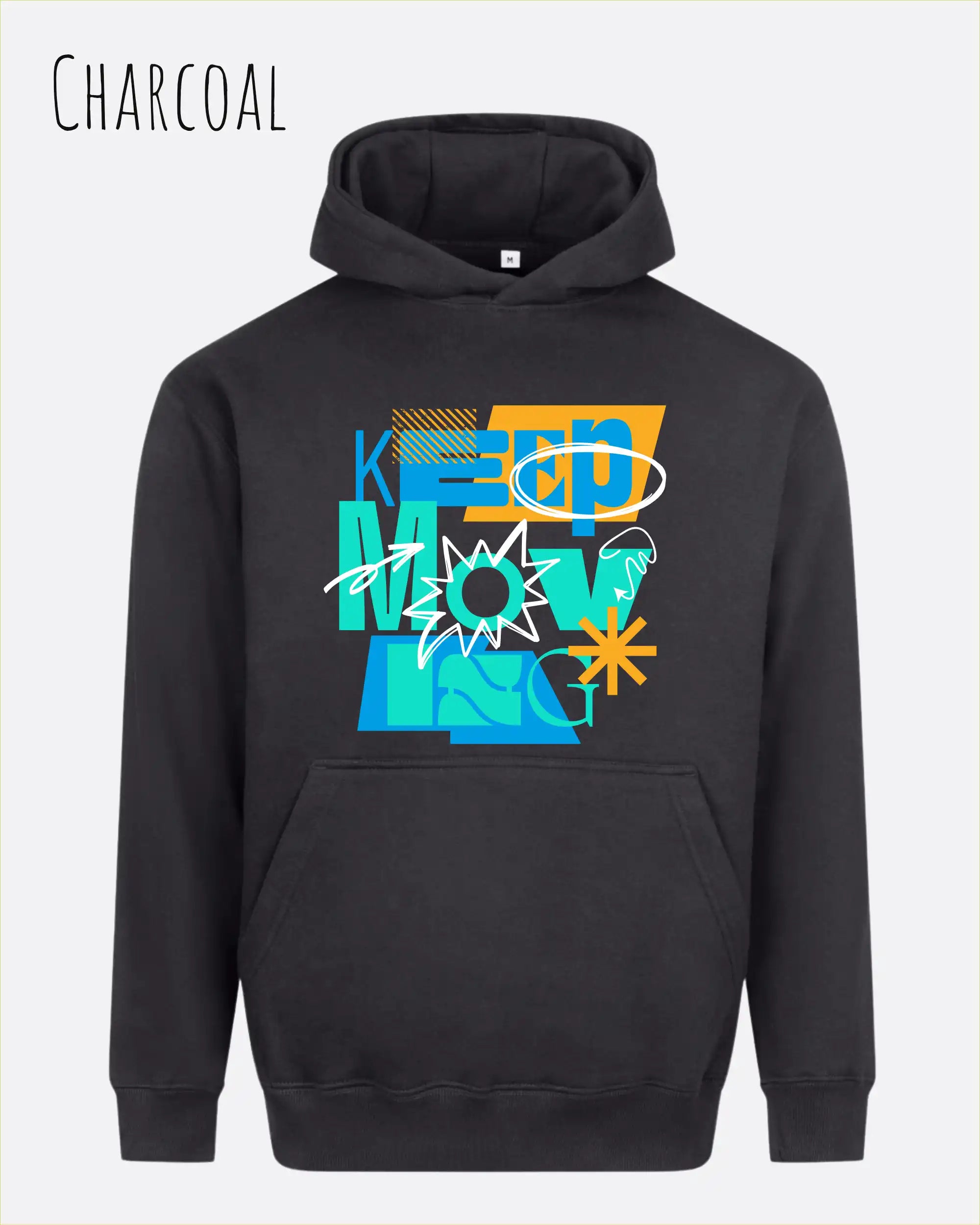 das bild zeigt den Oversized Design-Hoodie JH111 in der farbe charcoal mit dem motivierenden motiv "keep moving".