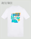 das bild zeigt das unisex t-shirt von awdis in der farbe arctic white mit dem design keep moving.