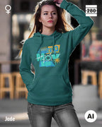 eine frau trägt einen leicht taillierten damen design hoodie in der farbe jade mit dem motiv keep moving.