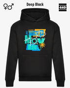 Das Bild zeigt den Heavyweight Design-Hoodie JH120 von just hoods in der farbe deep black mit dem statement motiv "keep moving".