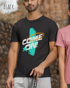 ein mann trägt ein design-t-sirt in der farbe black  mit dem motiv  come on!