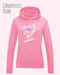 Das Bild zeigt den damen design hoodie aus weicher baumwollmischung in der farbe candyfloss pink mit statement design think speak act