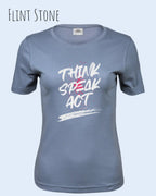 Das Bild zeigt ein  feminines Grafik-T-Shirt in der farbe flint stone mit dem  Statement-Design think speak act 
