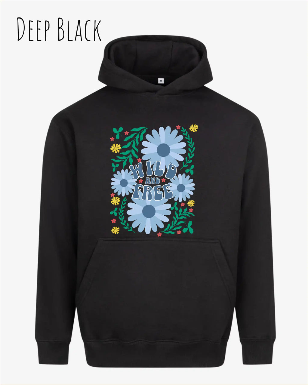DAS BILD ZEIGT den unisex Oversized Design-Hoodie JH111 von awdis in der Farbe deep black mit dem STATEMENT Design WILD AND FREE.