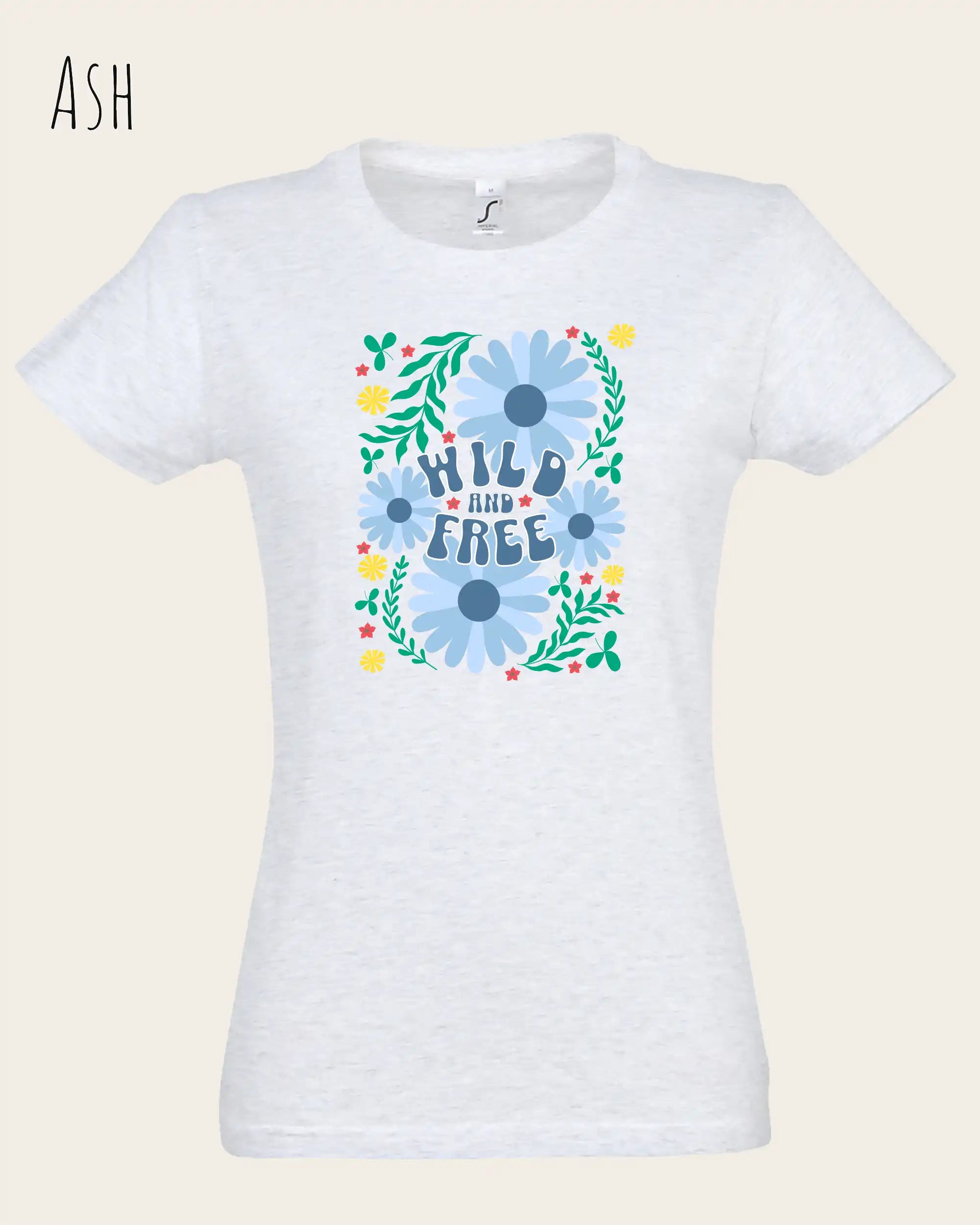 Das Bild zeigt das feminine Basic Design-T‑Shirt SOL’S Imperial Women 11502 in der farbe ash mit dem motiv WILD AND FREE.