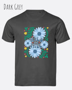 die abbildung zeigt das design-t-shirt aus zertifizierter Bio-Baumwolle Tee Jays Urban Luxury Tee 1150in der farbe dark grey mit dem motiv wild and free im modernisierten boho-style.