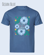 die abbildung zeigt das design-t-shirt aus zertifizierter Bio-Baumwolle Tee Jays Urban Luxury Tee 1150in der farbe ocean blue mit dem motiv wild and free im modernisierten boho-style.
