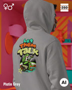 Ein Mann trägt einen Design-Hoodie  in der farbe platin grey mit dem humorvollen backprint "let them talk".