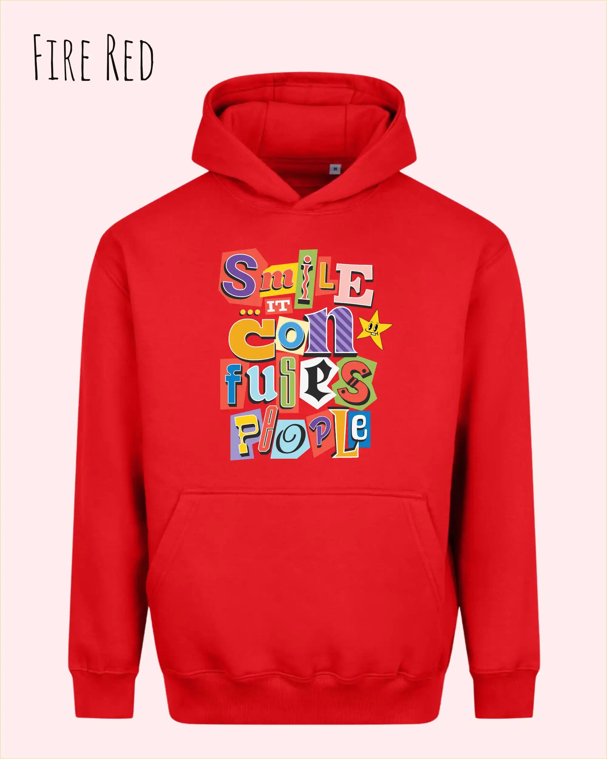 das bild zeigt den Oversized Design-Hoodie JH111 in der farbe fire red mit dem farbenfrohen motiv "Smile ... it confuses people".