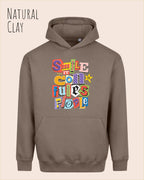 das bild zeigt den Oversized Design-Hoodie JH111 in der farbe natural clay mit dem farbenfrohen motiv "Smile ... it confuses people".