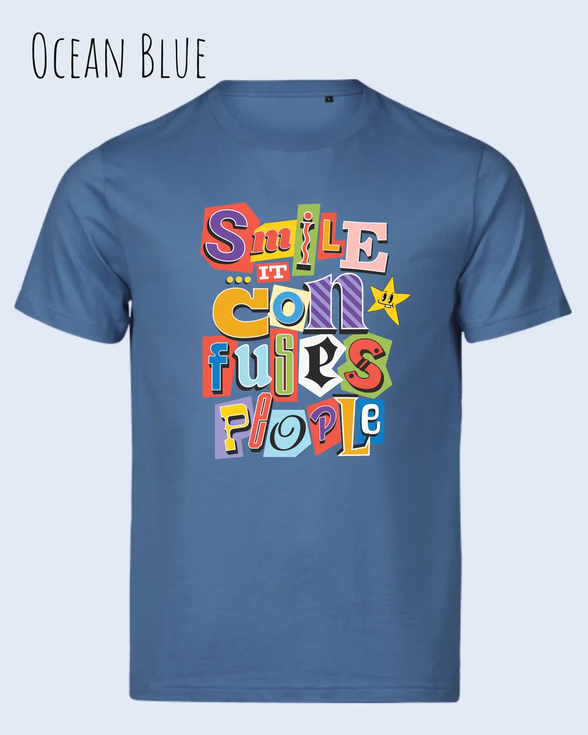 dieses bild zeigt das Design-T-Shirt Tee Jays Urban Luxury Tee 1150 in der Farbe ocean blue mit dem Motiv "Smile, it confuses people".