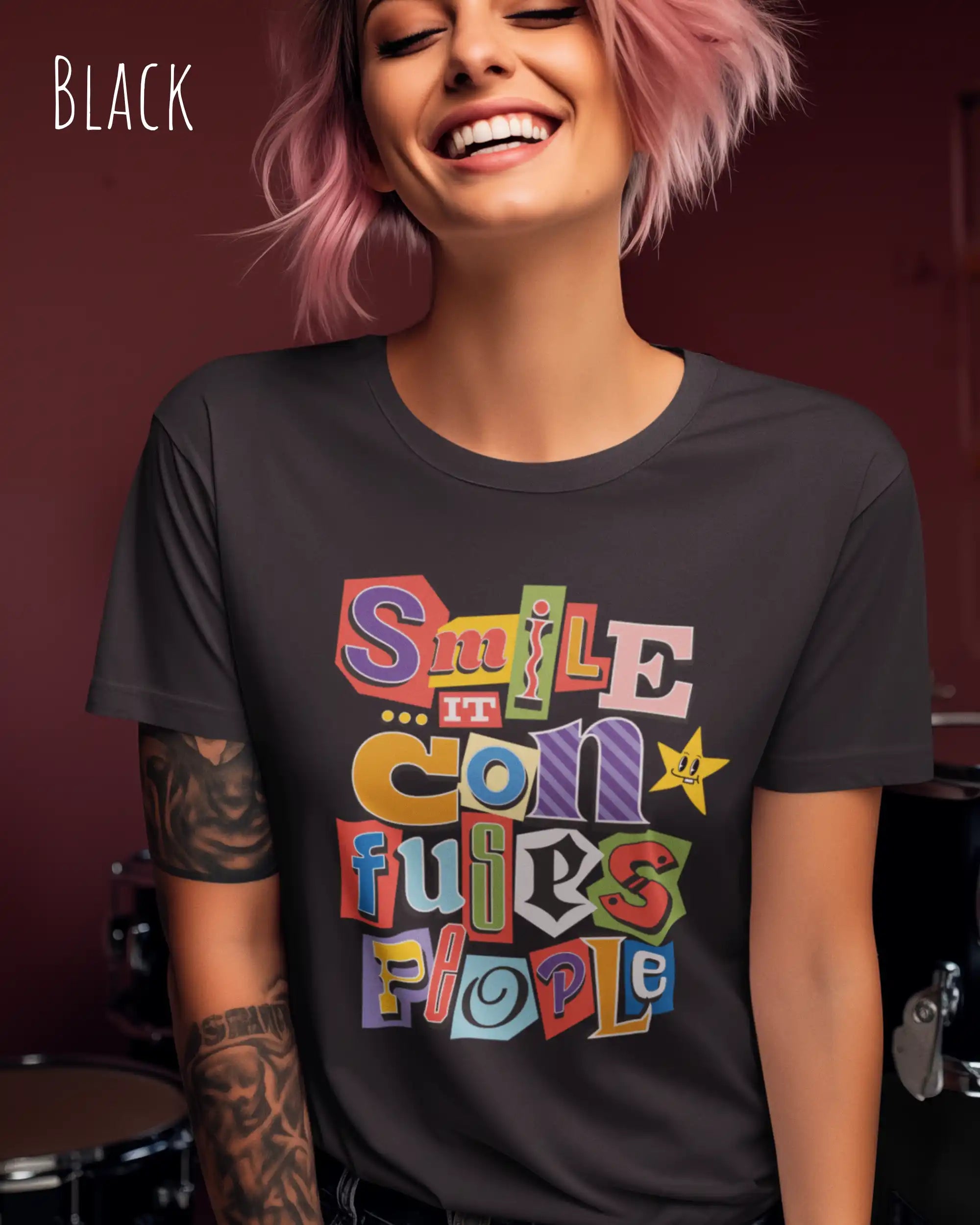 Bio Design-T‑Shirt – Unisex – SMILE CONFUSES PEOPLE – Premium‑Baumwolle