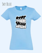 die Abbildung zeigt das design-t-shirt SOL’S Imperial Women 11502 in der farbe sky blue mit dem Motiv "overthinking solves nothing"