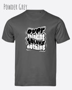 Das Bild zeigt das Unisex Bio Design-T‑Shirt  Tee Jays Urban Luxury Tee 1150 in der Farbe powder grey mit dem Design Overthinking solves nothing