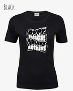 das bild zeigt das T-Shirt Tee Jays Women's Interlock Tee STYLE 580 in der farbe black mit dem ausdrucksstarken design "overthinking solves nothing".