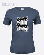 das bild zeigt das T-Shirt Tee Jays Women's Interlock Tee STYLE 580 in der farbe powder grey mit dem ausdrucksstarken design "overthinking solves nothing".