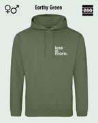 das bild zeigt den design hoodie jh001 von just hoods in der farbe earthy green und mit dem minimalistischen motiv "less is more".